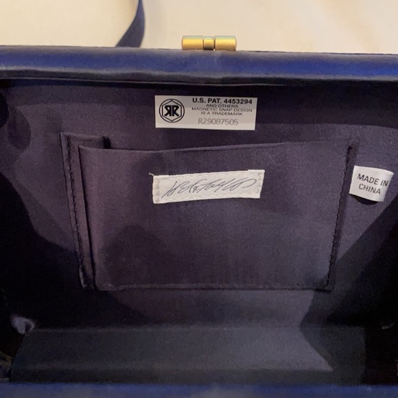 Lord & Taylor Cross Body bag - Picture 4 of 4